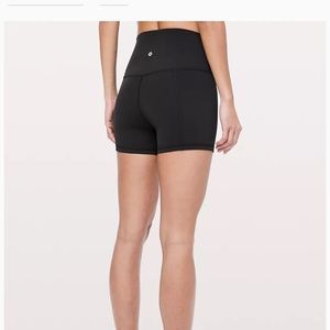 Lulu lemon align short
